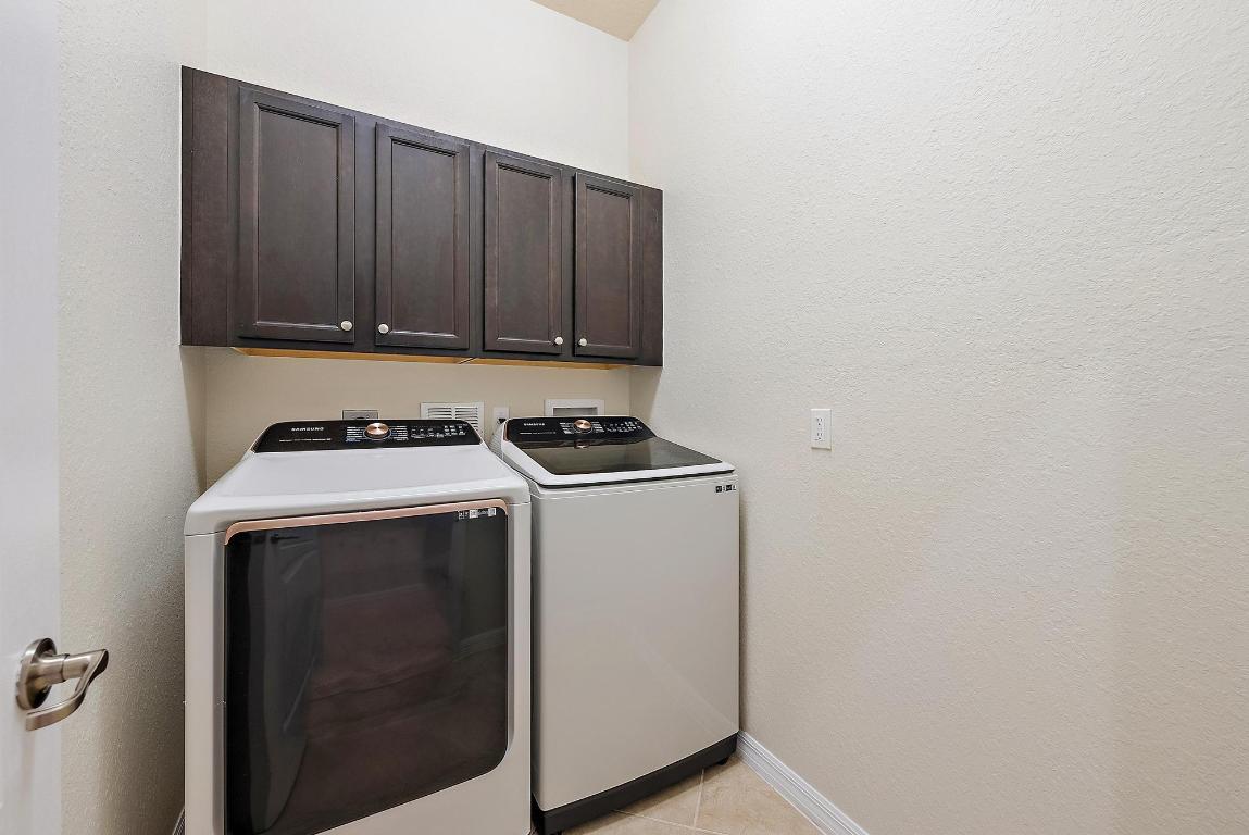 136 Behring, Jupiter FL 33458