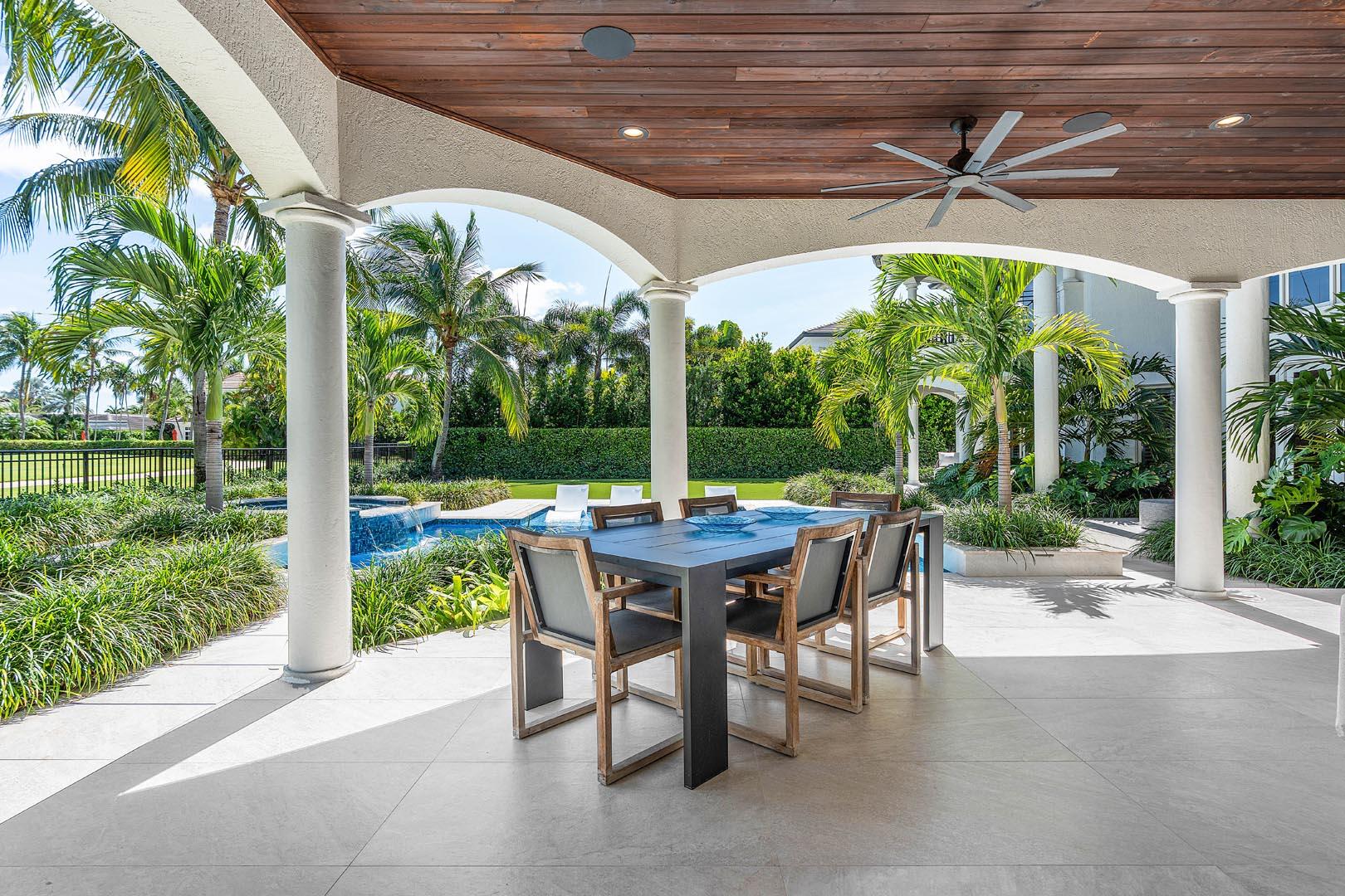 121 Royal Palm, Boca Raton FL 33432