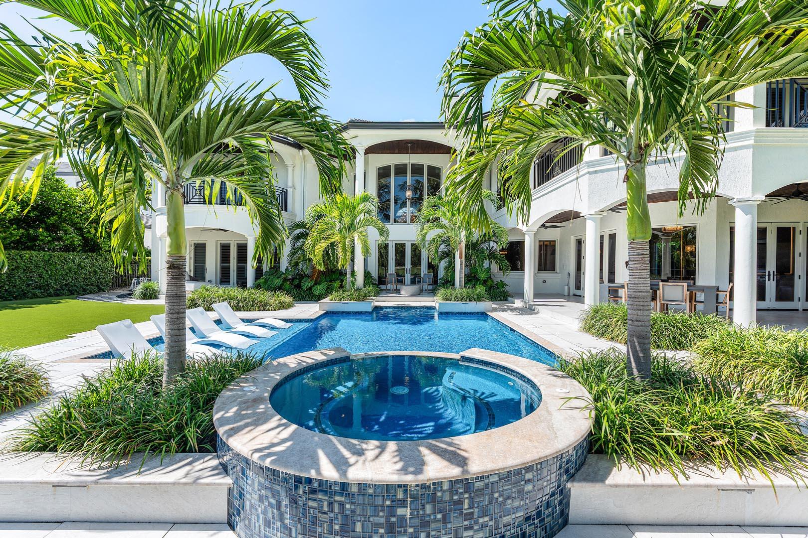 121 Royal Palm, Boca Raton FL 33432
