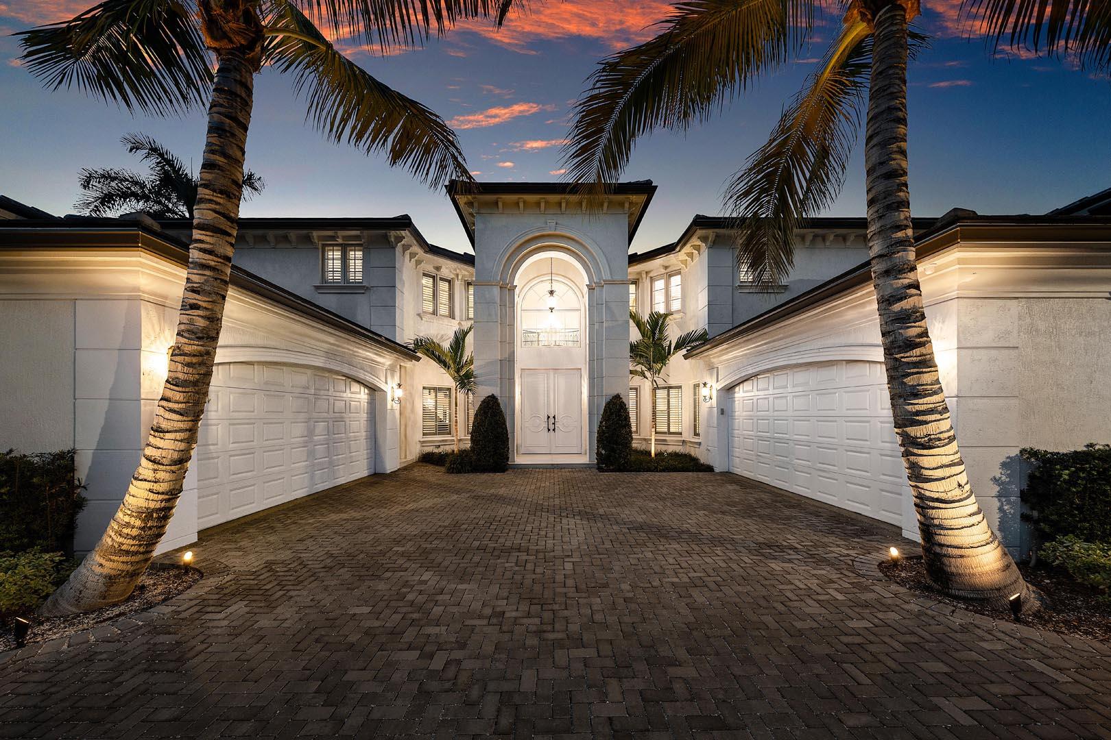 121 Royal Palm, Boca Raton FL 33432