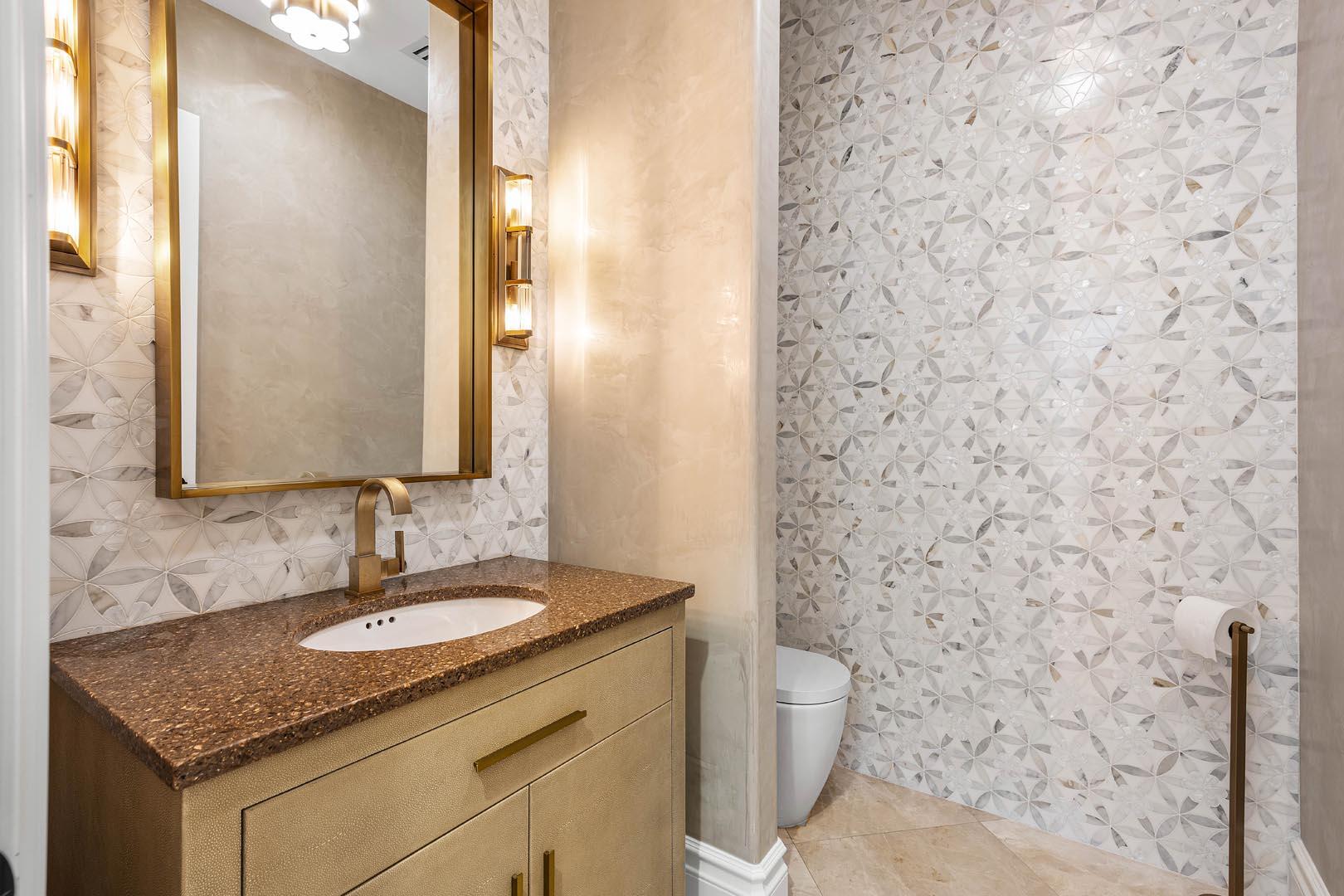 121 Royal Palm, Boca Raton FL 33432