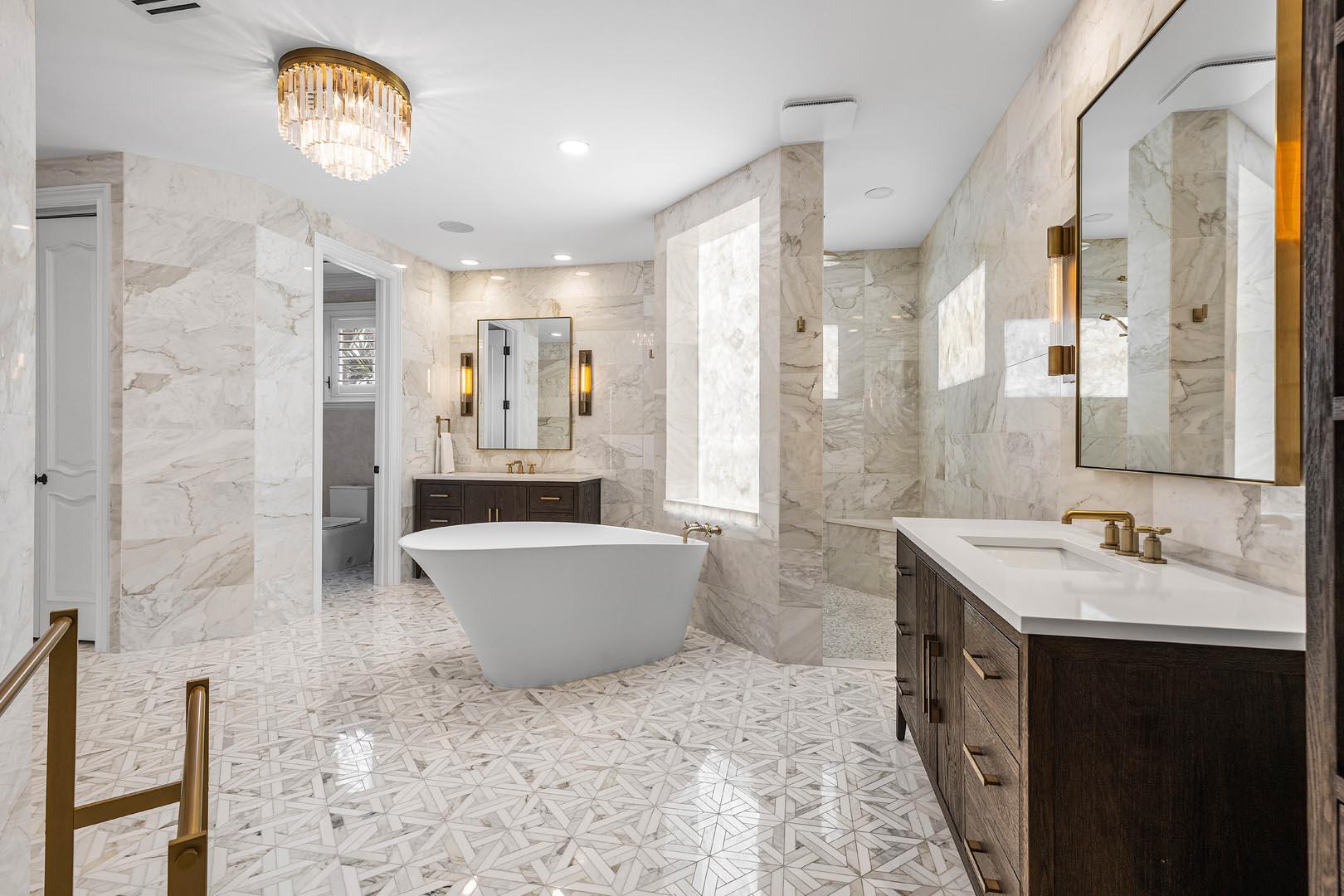 121 Royal Palm, Boca Raton FL 33432