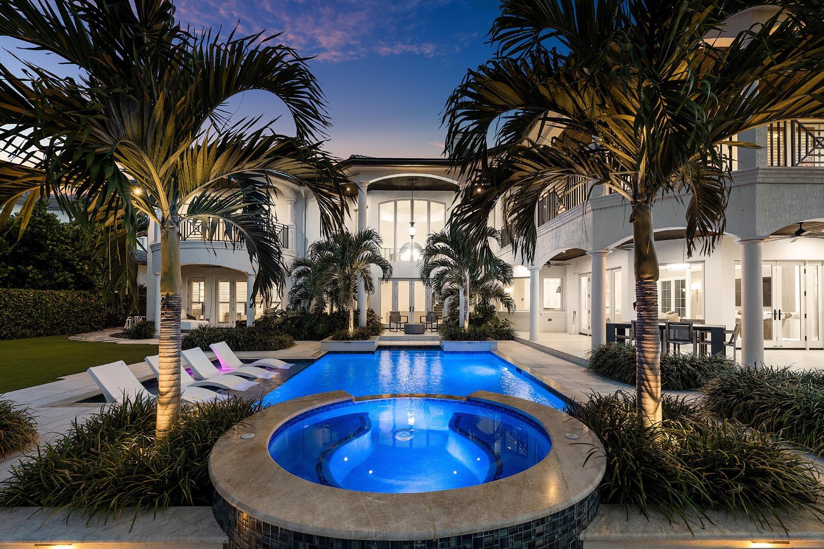 121 Royal Palm, Boca Raton FL 33432