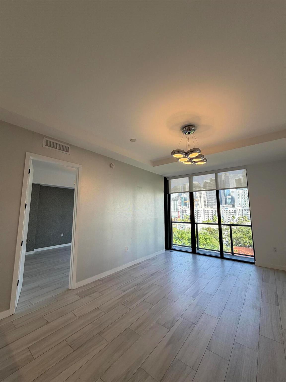 201 SW 17th Road #810, Miami FL 33129