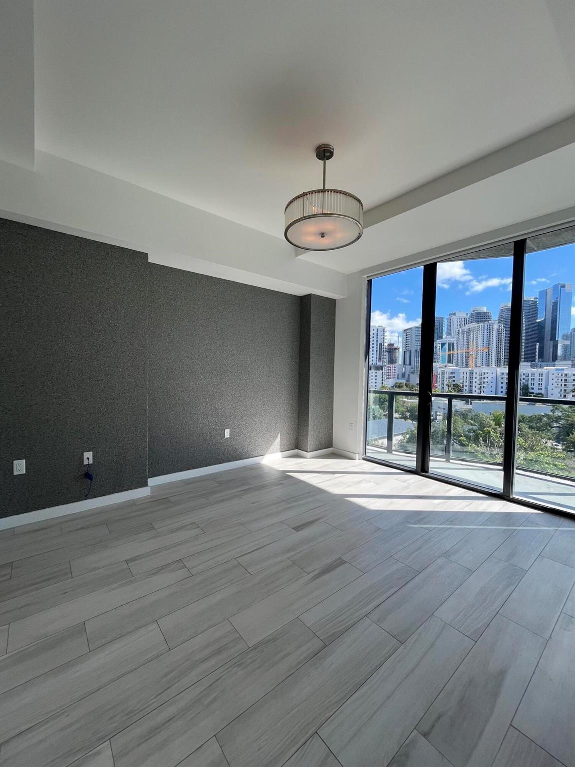201 SW 17th Road #810, Miami FL 33129