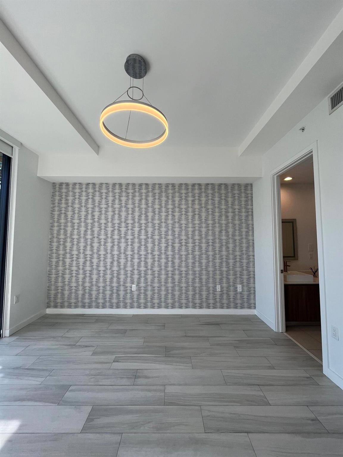 201 SW 17th Road #810, Miami FL 33129