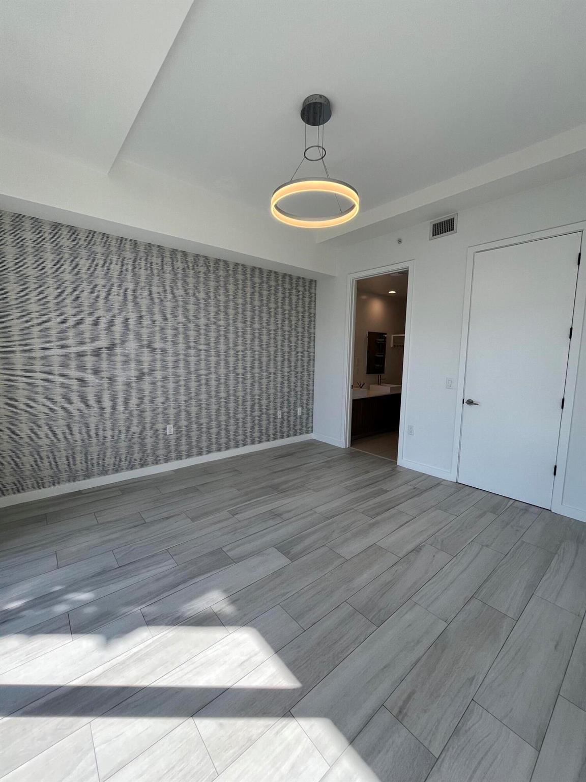 201 SW 17th Road #810, Miami FL 33129