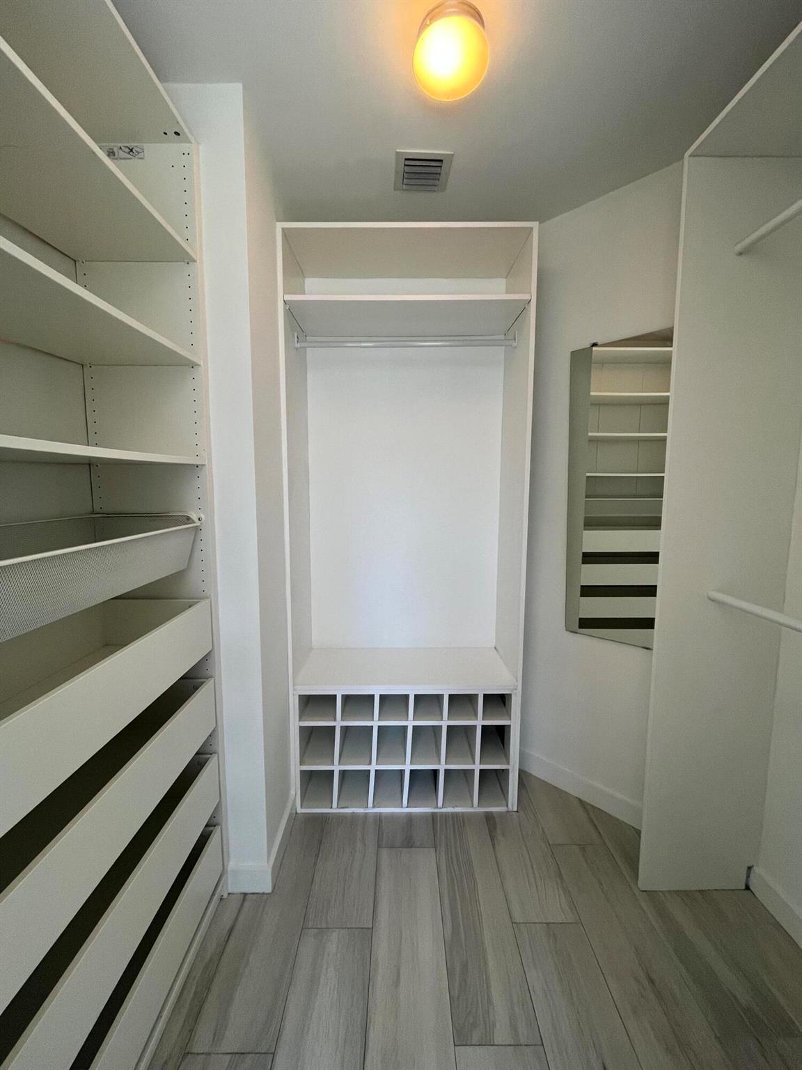 201 SW 17th Road #810, Miami FL 33129