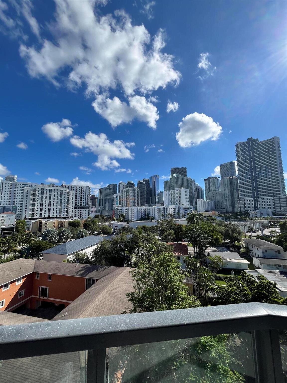 201 SW 17th Road #810, Miami FL 33129