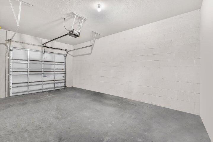 5688 Mentmore, Mangonia Park FL 33407