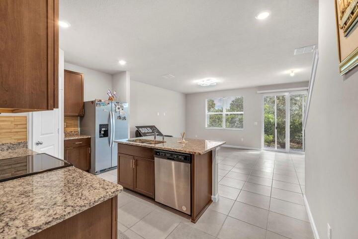 5688 Mentmore, Mangonia Park FL 33407