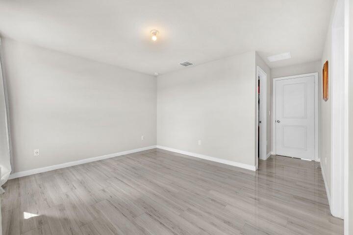 5688 Mentmore, Mangonia Park FL 33407