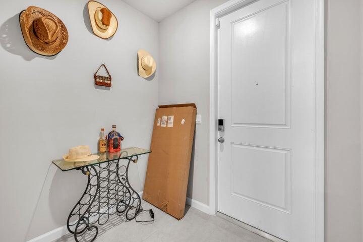 5688 Mentmore, Mangonia Park FL 33407