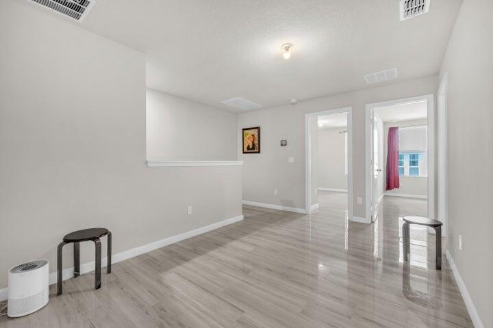 5688 Mentmore, Mangonia Park FL 33407