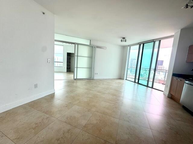 350 S Miami Avenue #3313, Miami FL 33130
