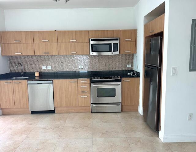 350 S Miami Avenue #3313, Miami FL 33130