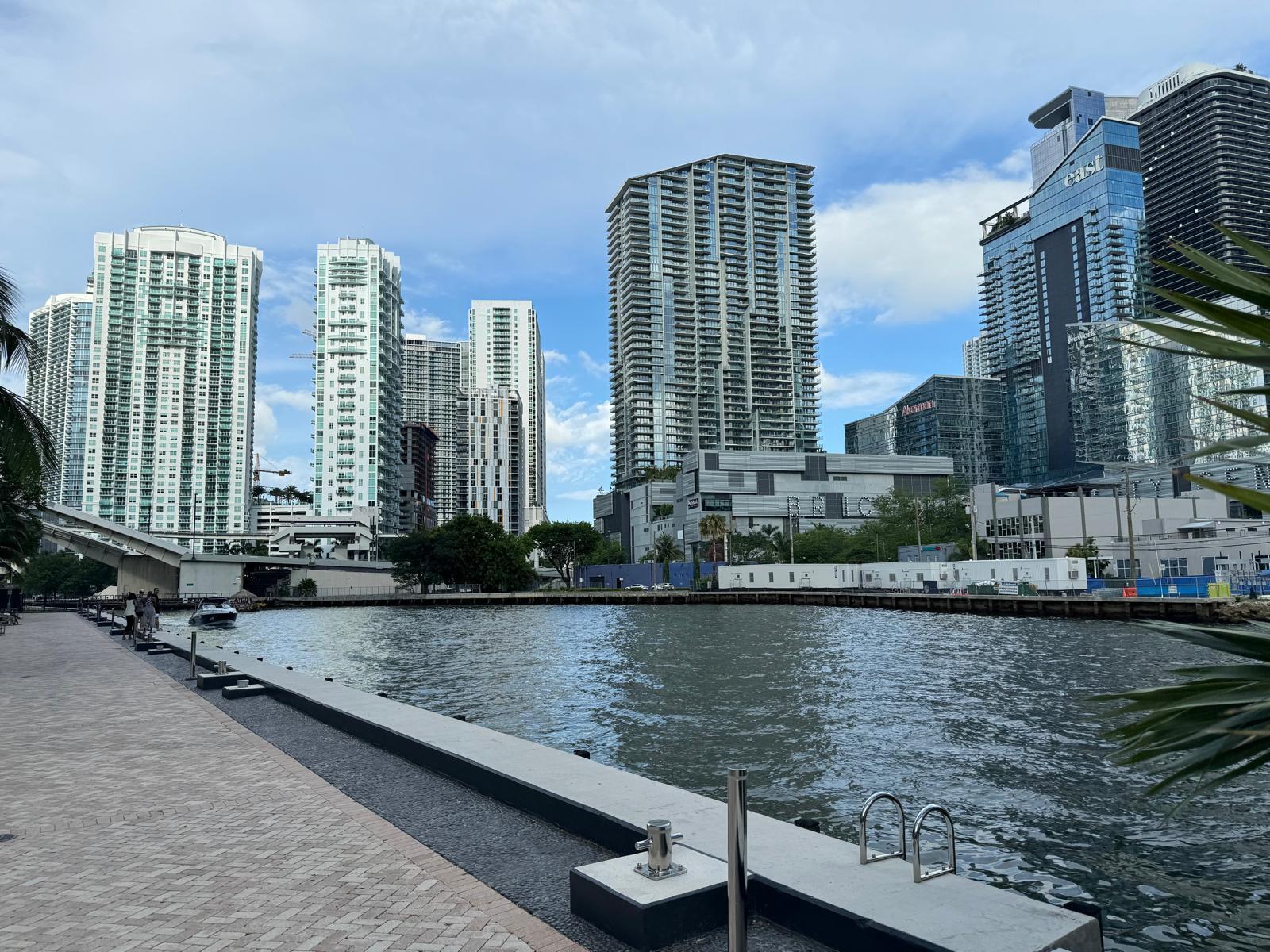 350 S Miami Avenue #3313, Miami FL 33130