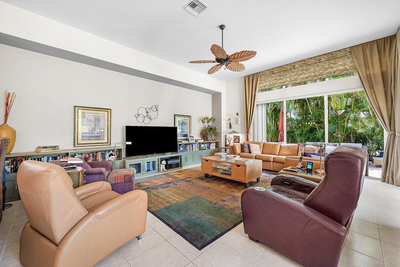 7094 Via Mediterrania, Boca Raton FL 33433