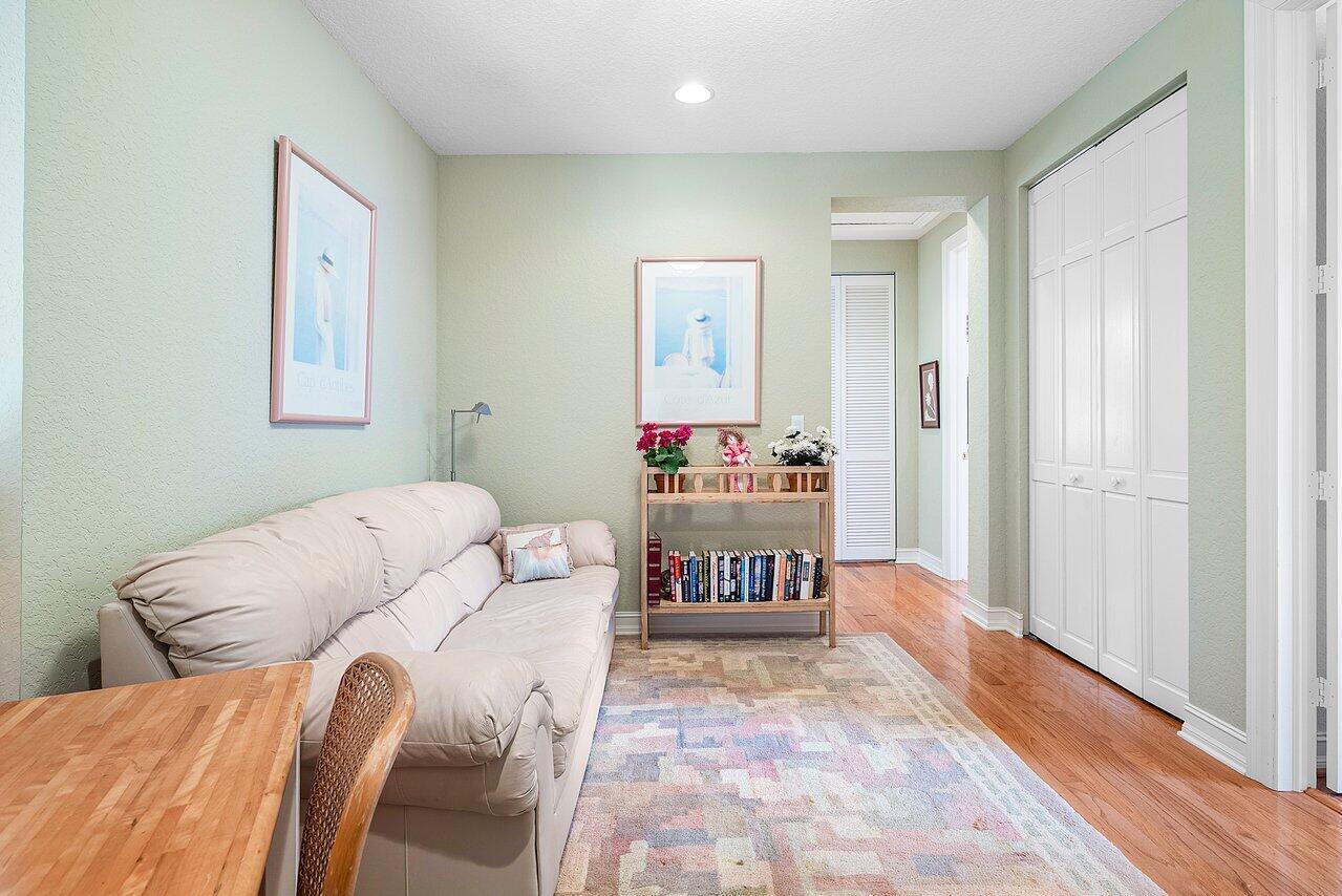 7094 Via Mediterrania, Boca Raton FL 33433