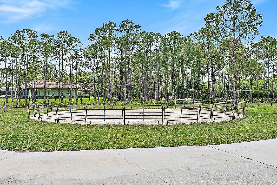13006 Arrowwood, Palm Beach Gardens FL 33418