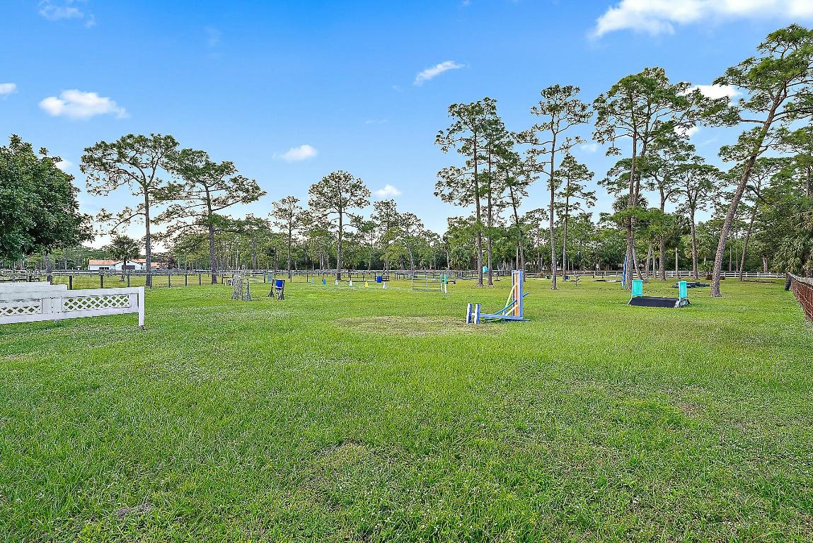 13006 Arrowwood, Palm Beach Gardens FL 33418