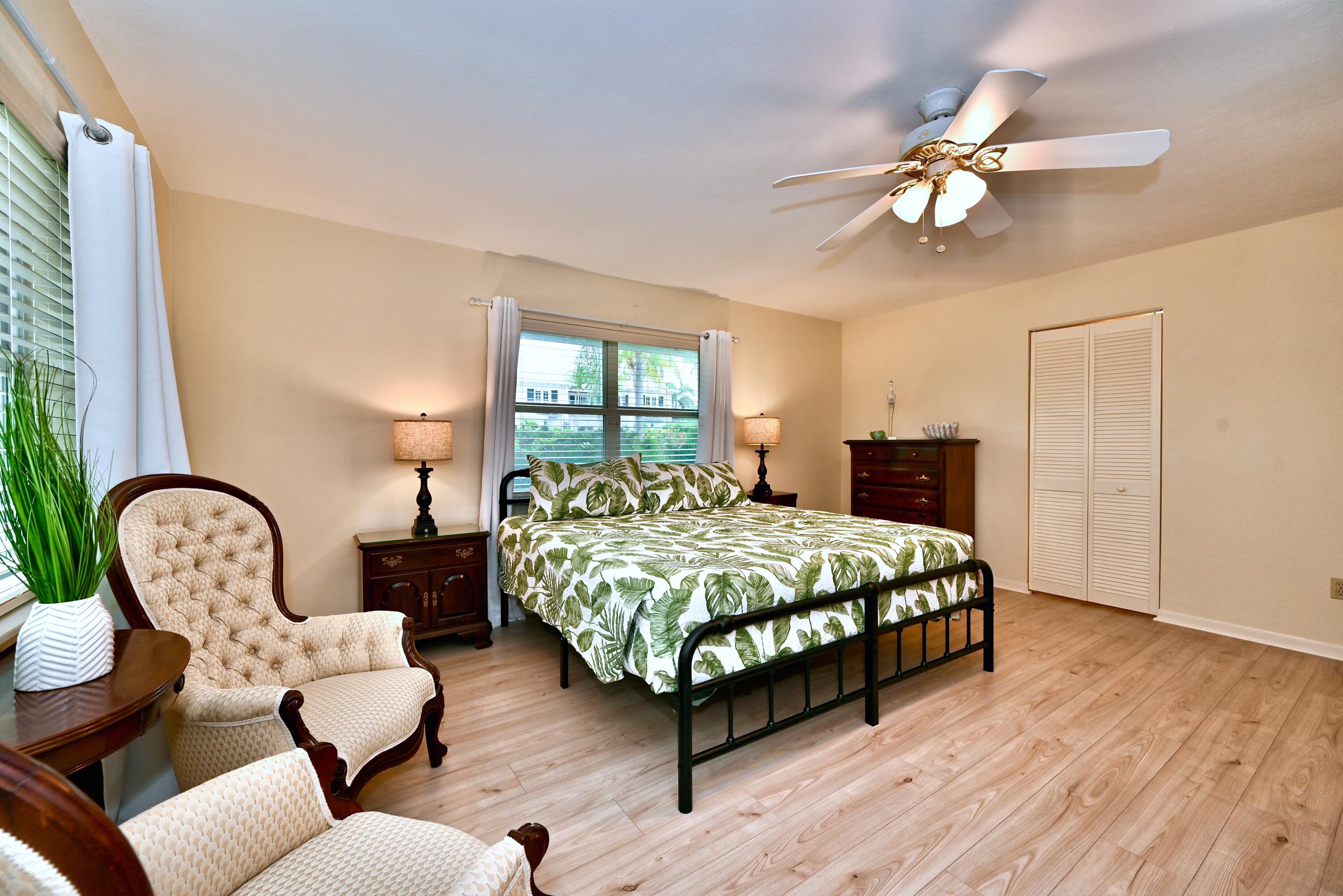 129 Alhambra, West Palm Beach FL 33405