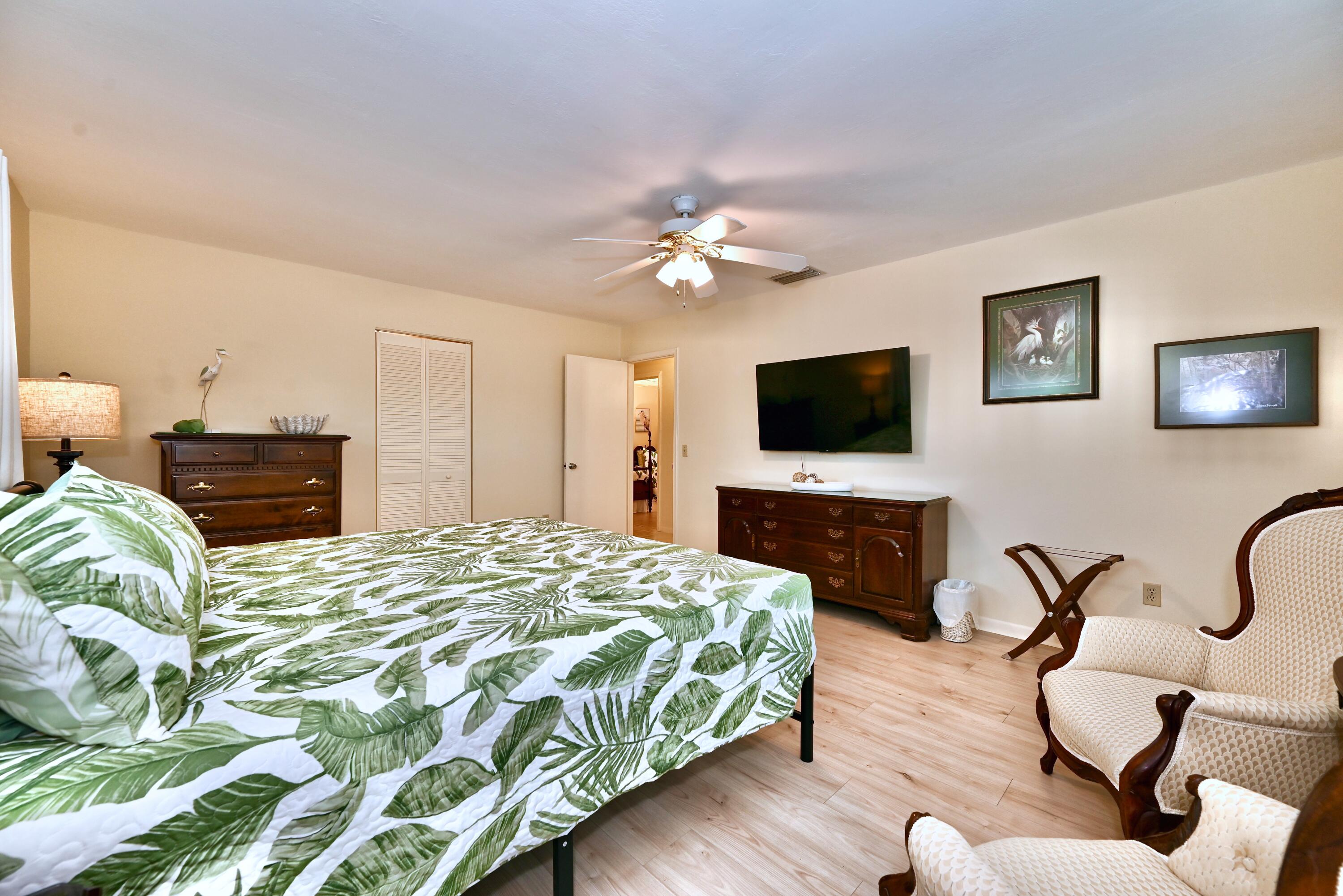 129 Alhambra, West Palm Beach FL 33405