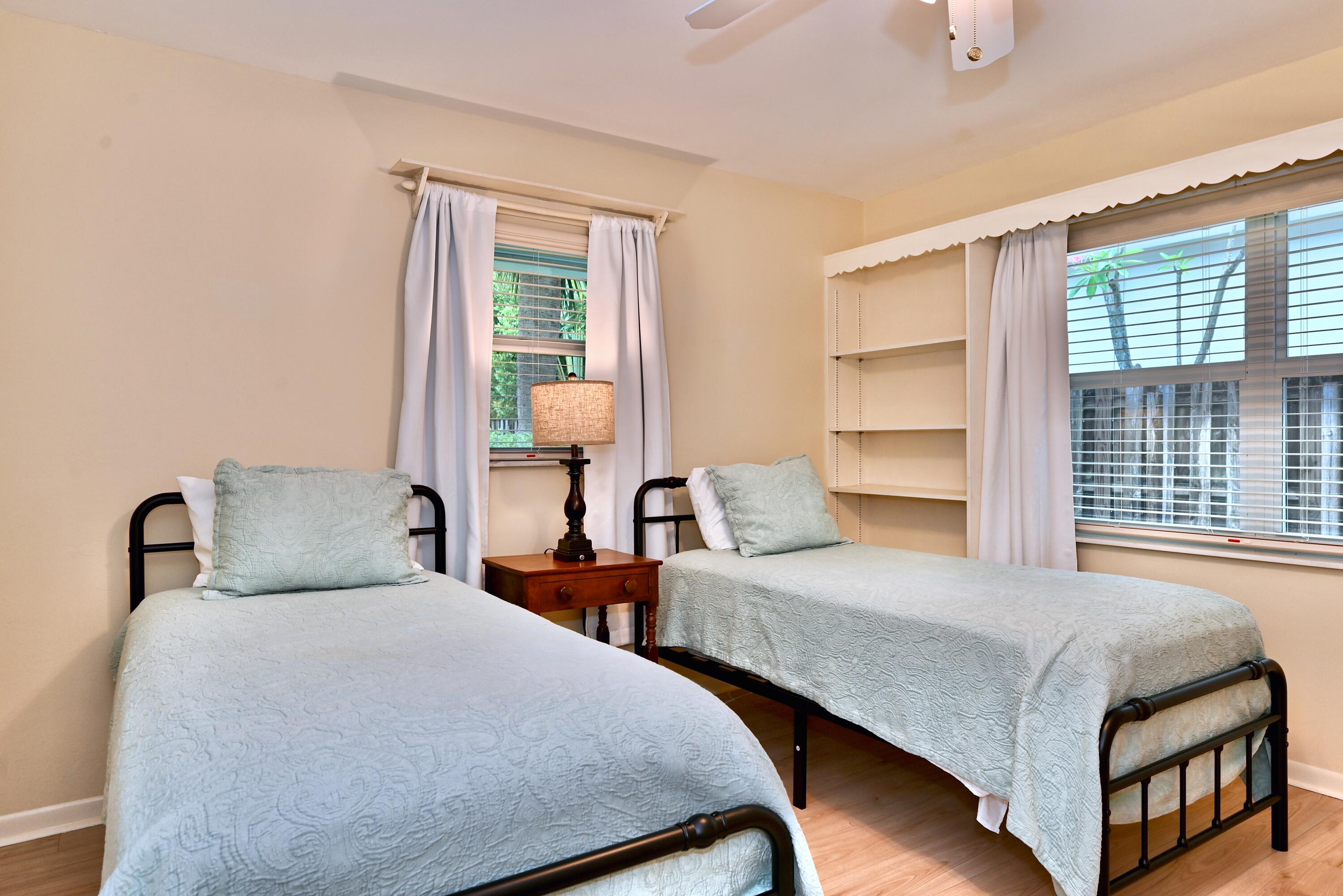 129 Alhambra, West Palm Beach FL 33405