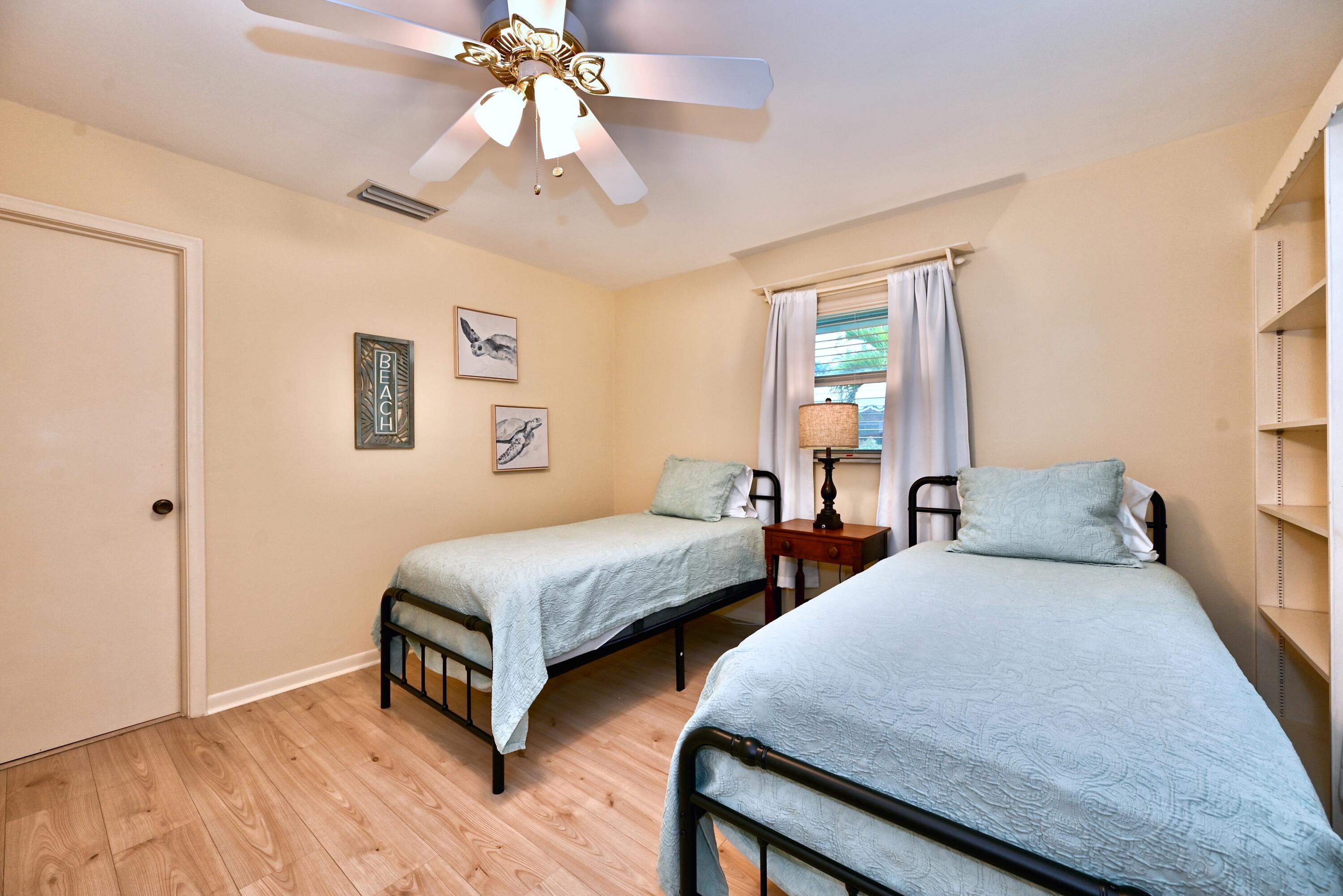 129 Alhambra, West Palm Beach FL 33405