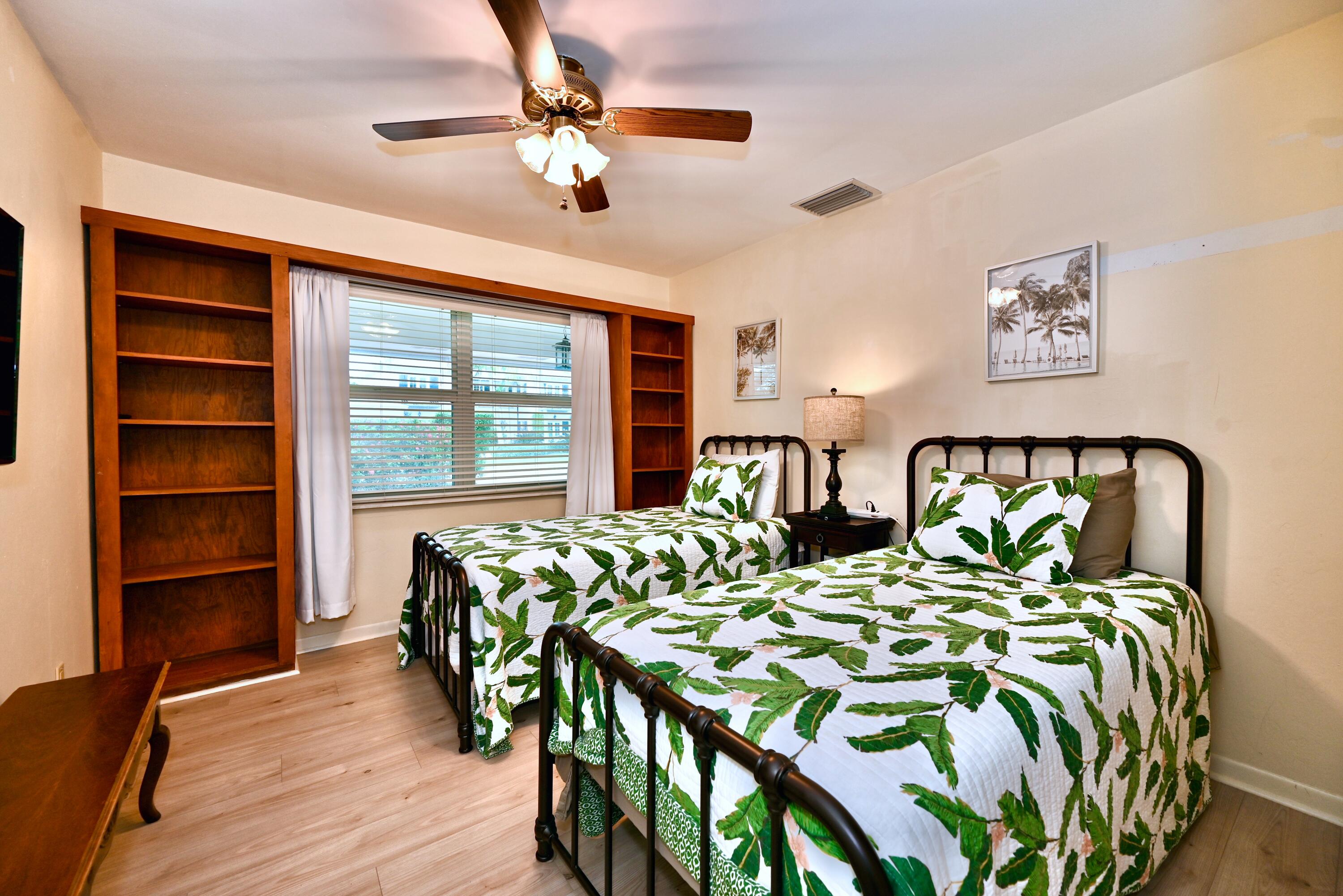 129 Alhambra, West Palm Beach FL 33405