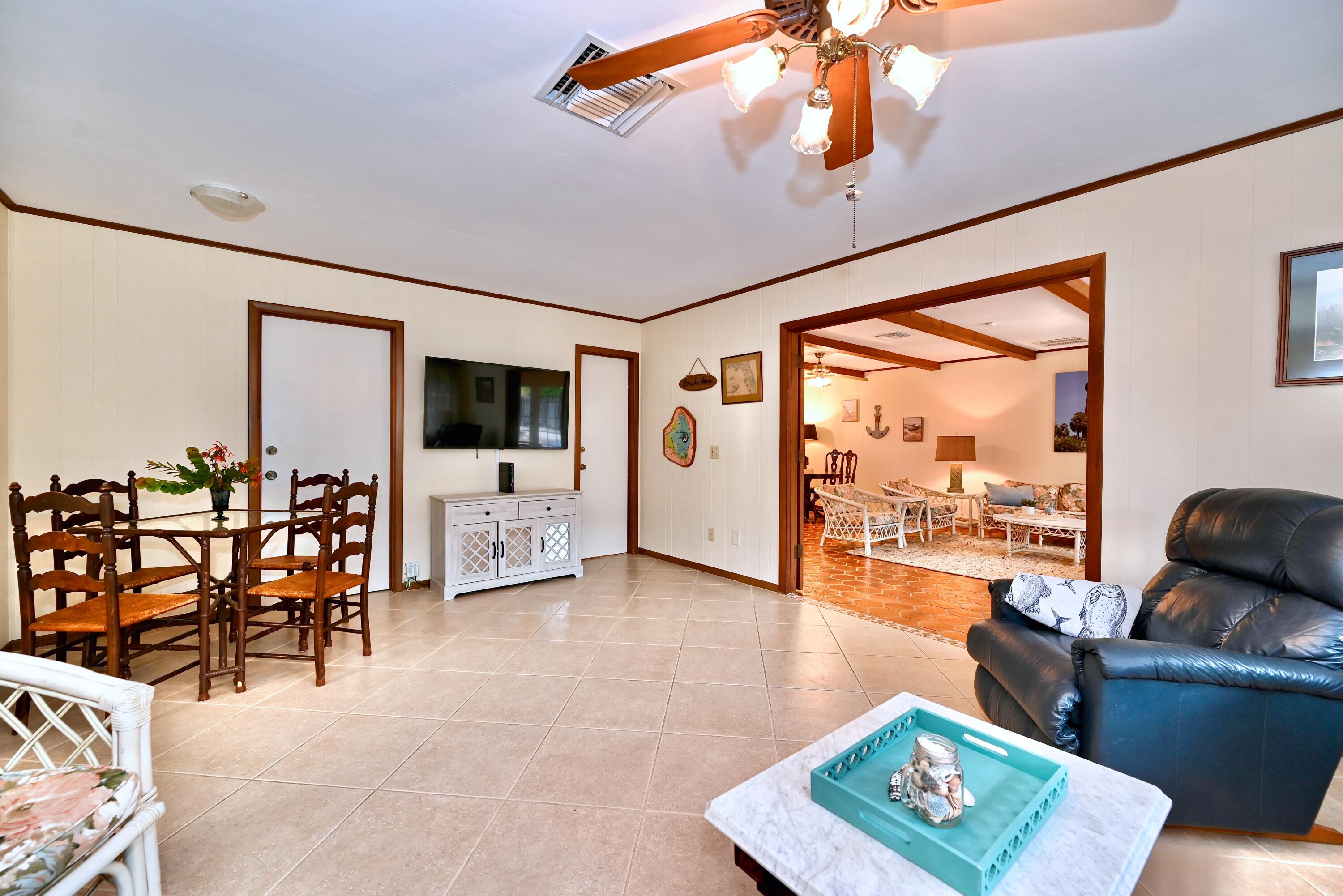 129 Alhambra, West Palm Beach FL 33405