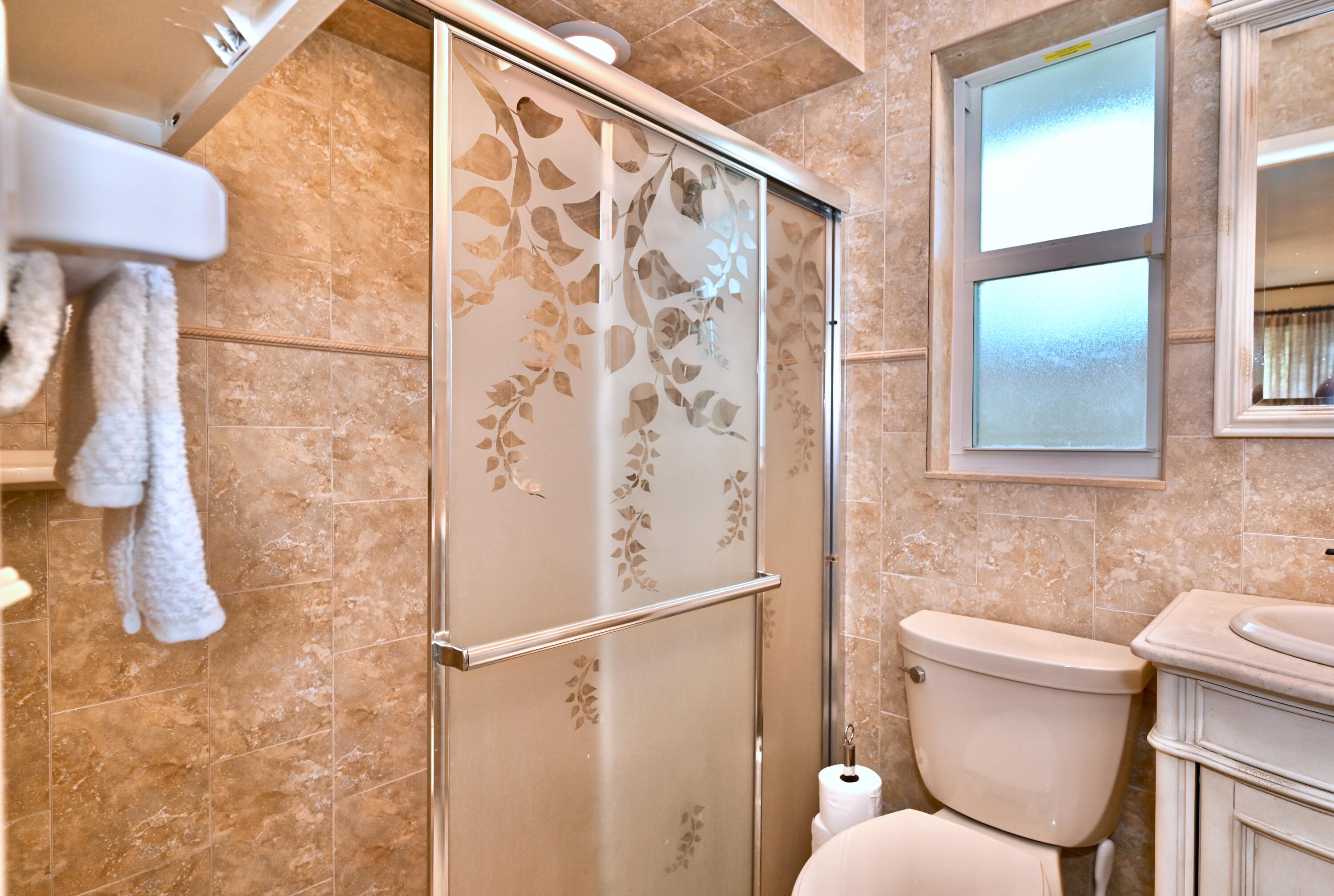 129 Alhambra, West Palm Beach FL 33405