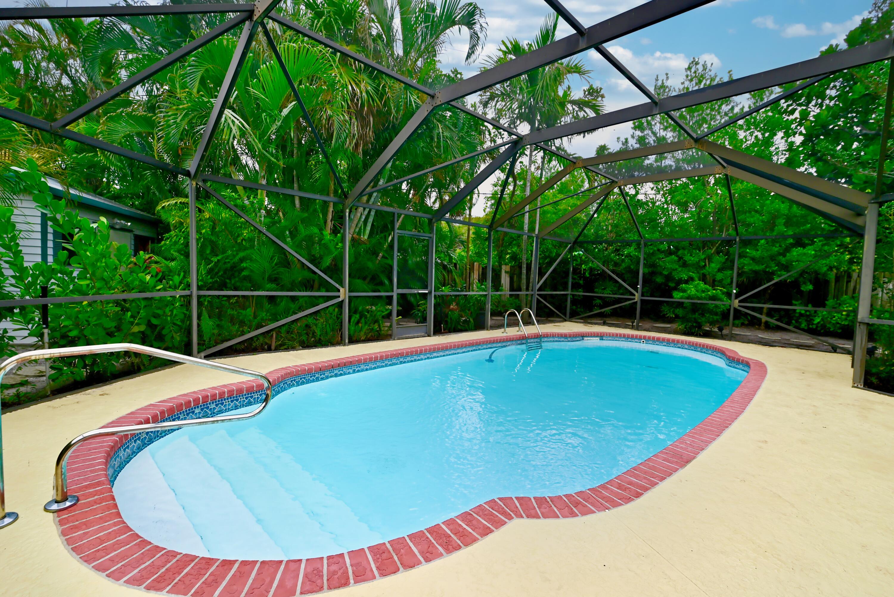 129 Alhambra, West Palm Beach FL 33405