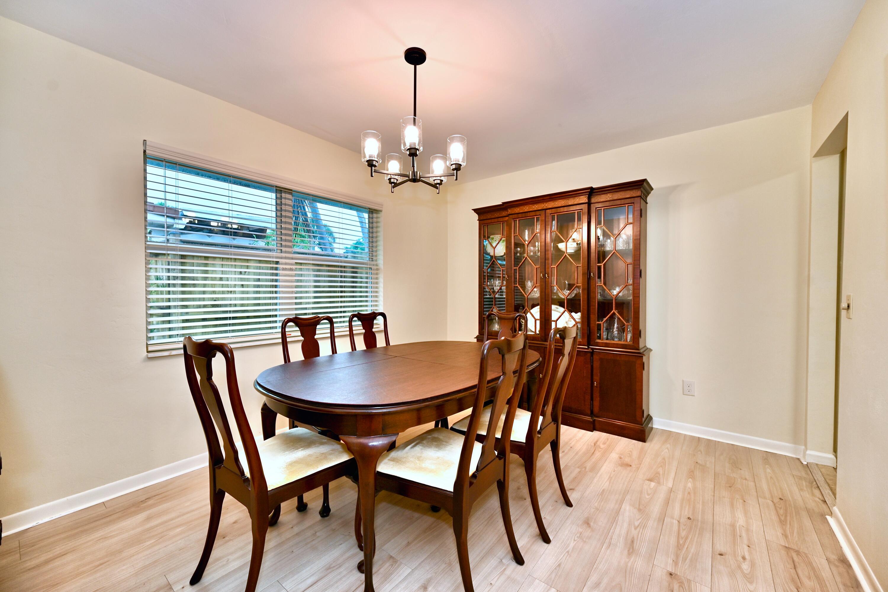 129 Alhambra, West Palm Beach FL 33405