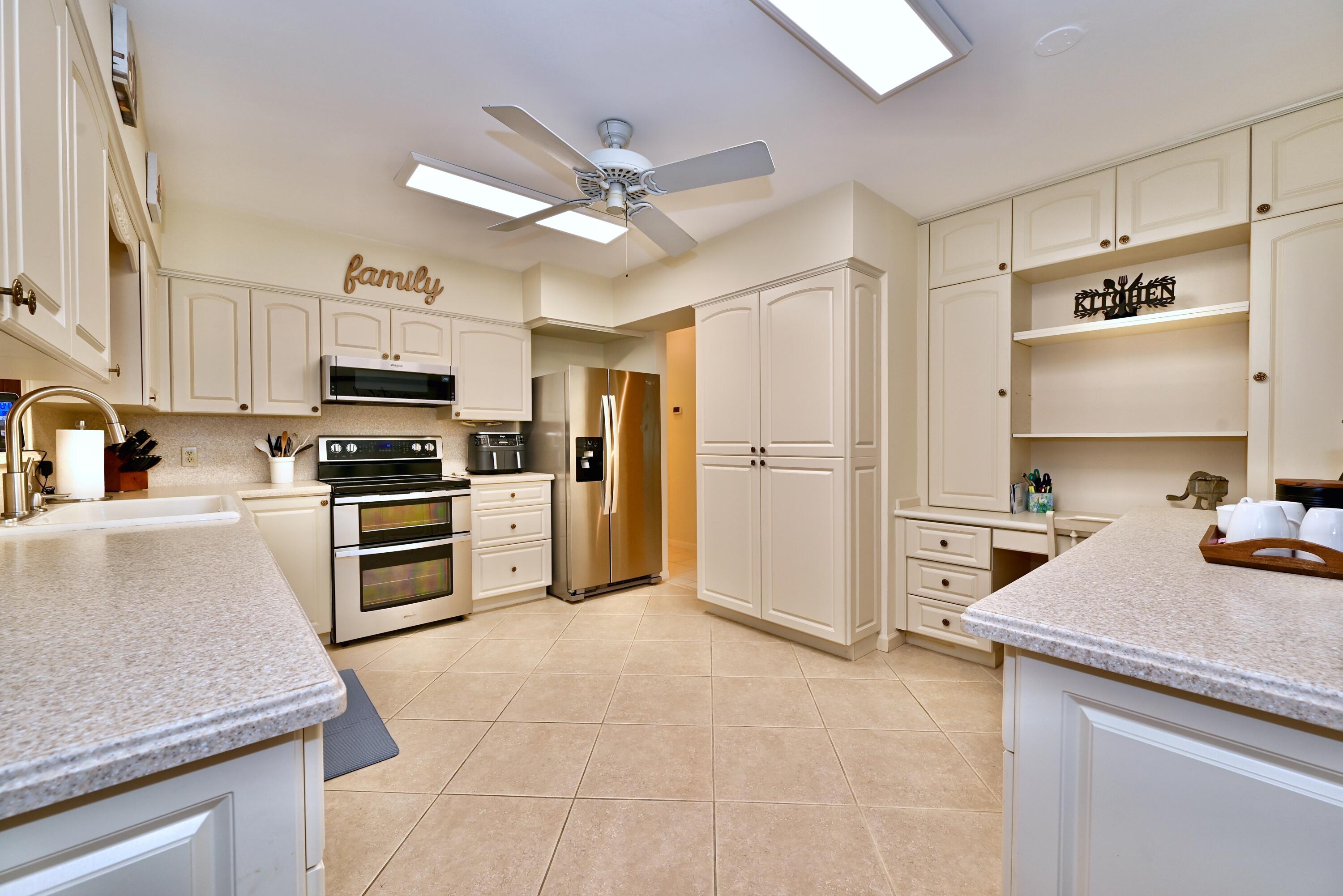 129 Alhambra, West Palm Beach FL 33405