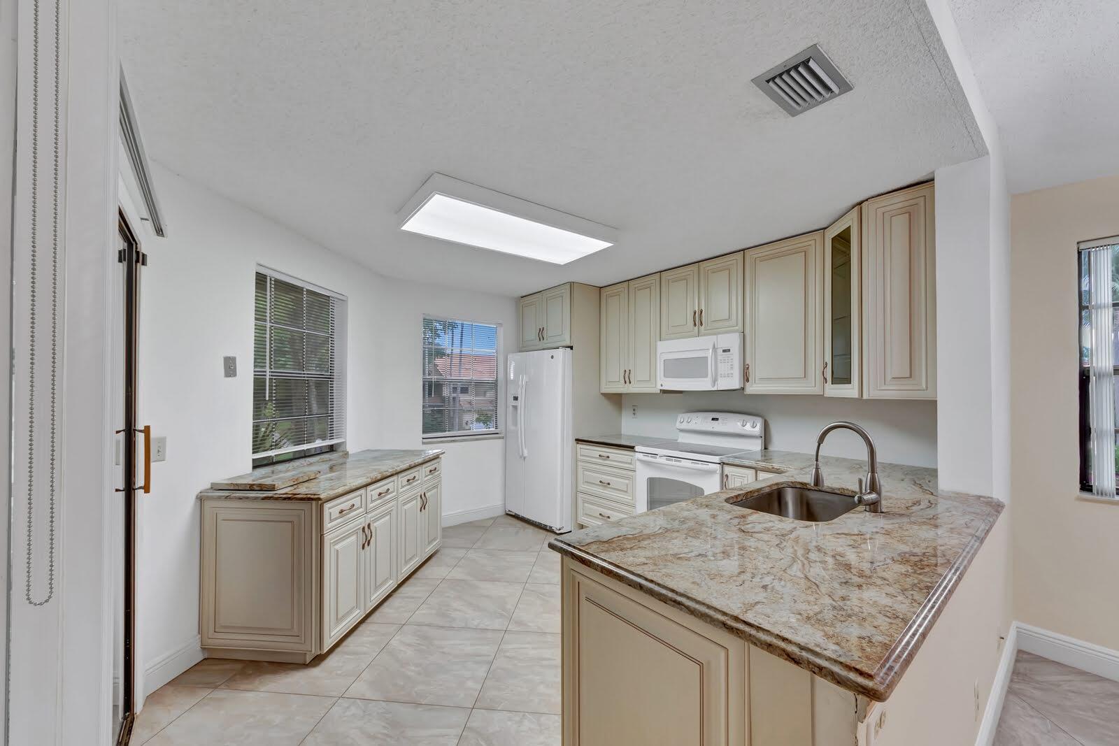 6698 Montego Bay #F, Boca Raton FL 33433