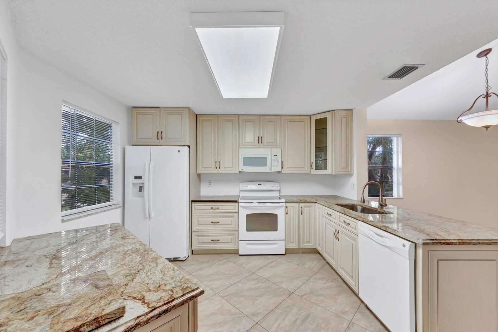 6698 Montego Bay #F, Boca Raton FL 33433