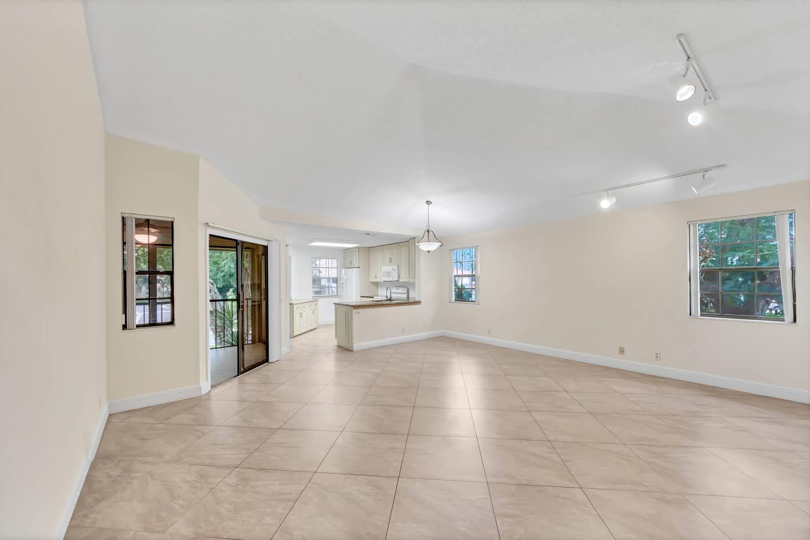 6698 Montego Bay #F, Boca Raton FL 33433
