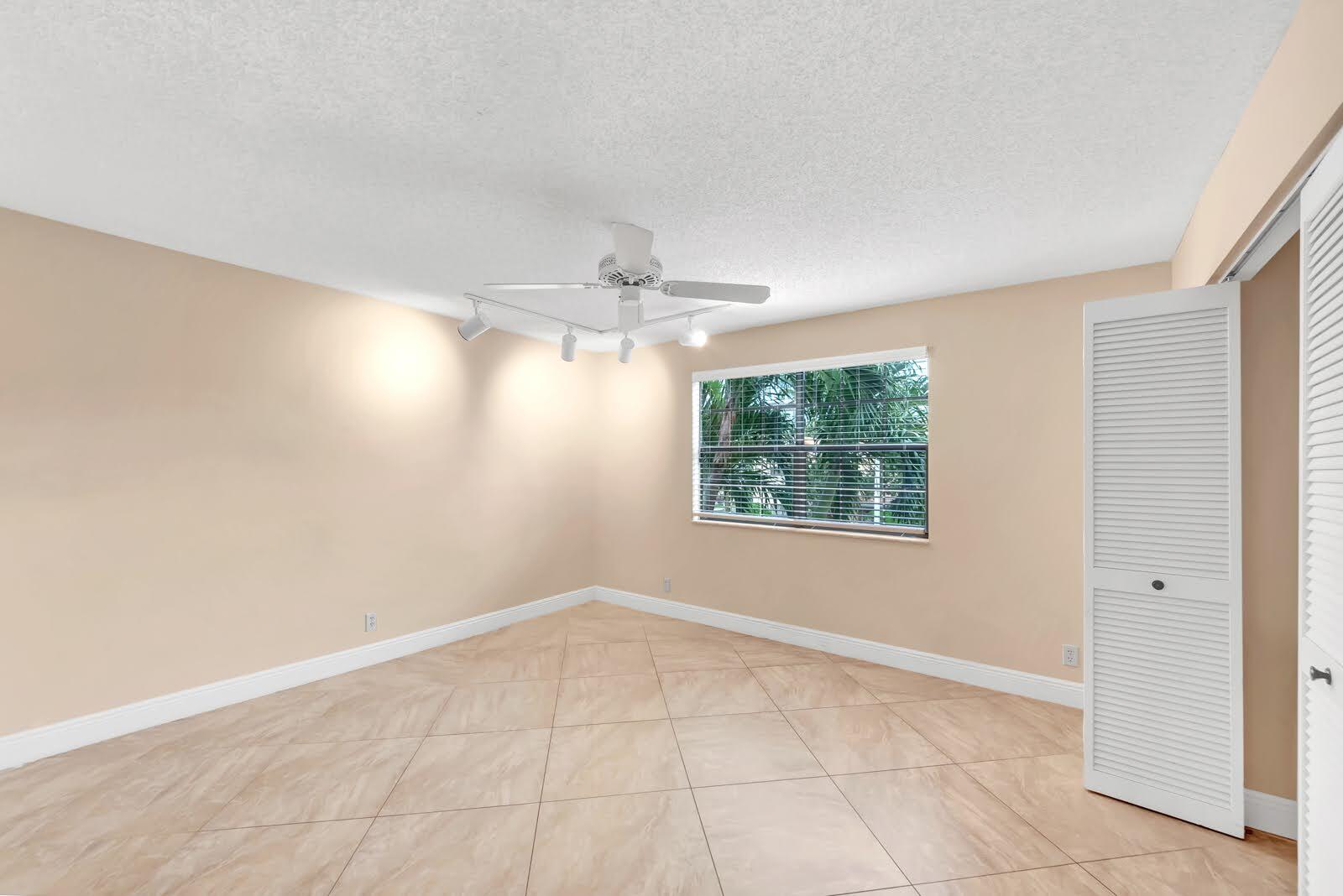 6698 Montego Bay #F, Boca Raton FL 33433