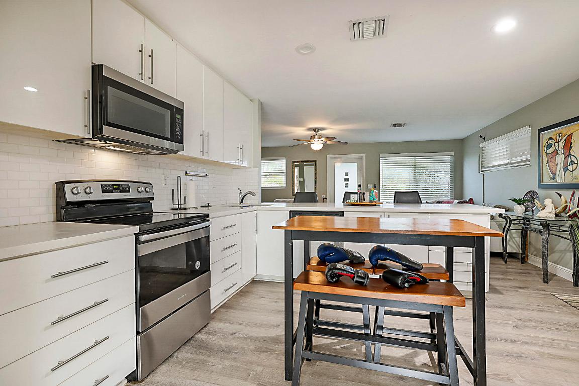 9278 Bloomfield, Palm Beach Gardens FL 33410
