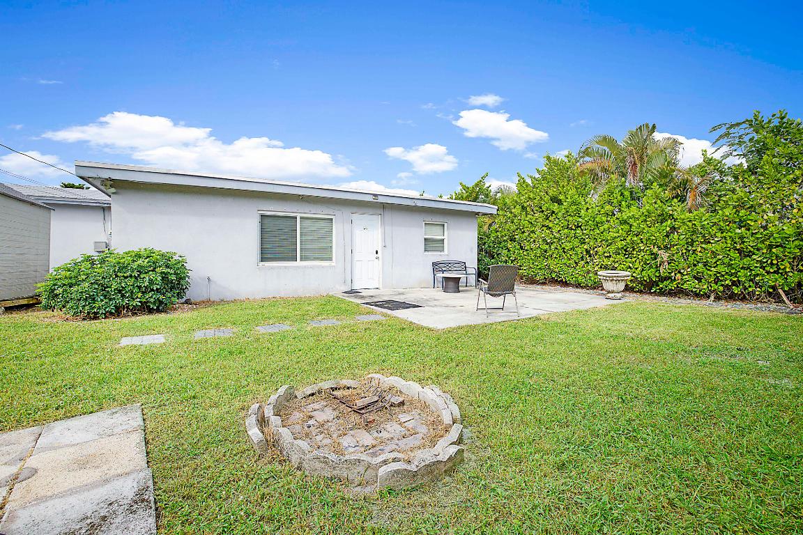 9278 Bloomfield, Palm Beach Gardens FL 33410