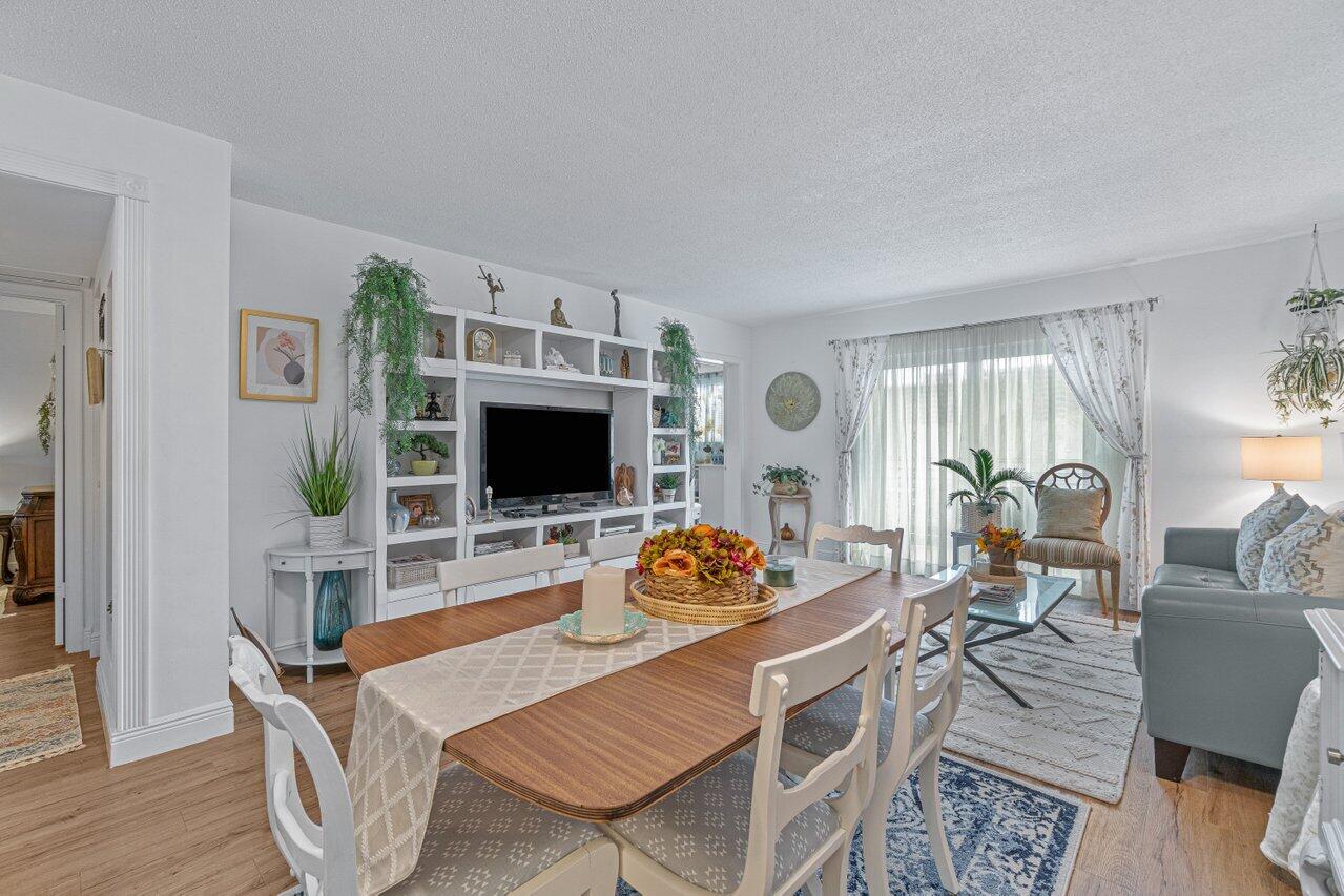 2855 S Garden #211, Lake Worth FL 33461