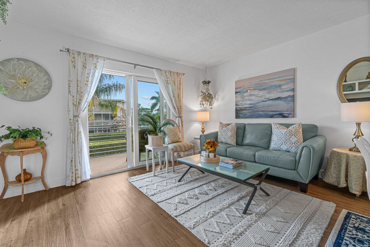 2855 S Garden #211, Lake Worth FL 33461
