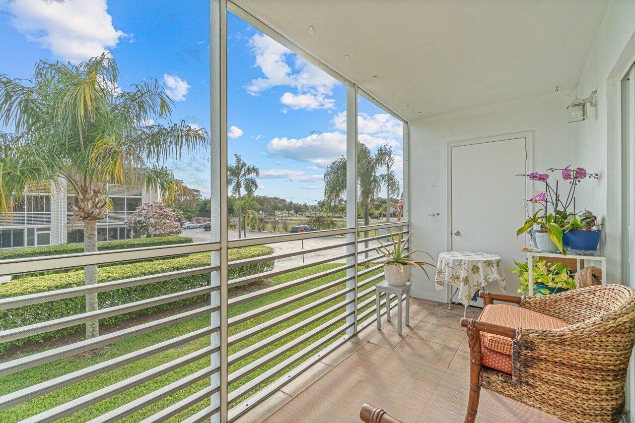 2855 S Garden #211, Lake Worth FL 33461