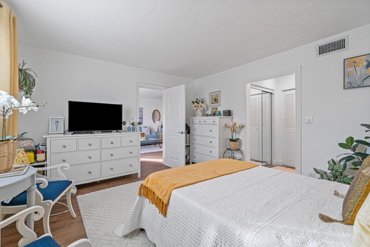 2855 S Garden #211, Lake Worth FL 33461