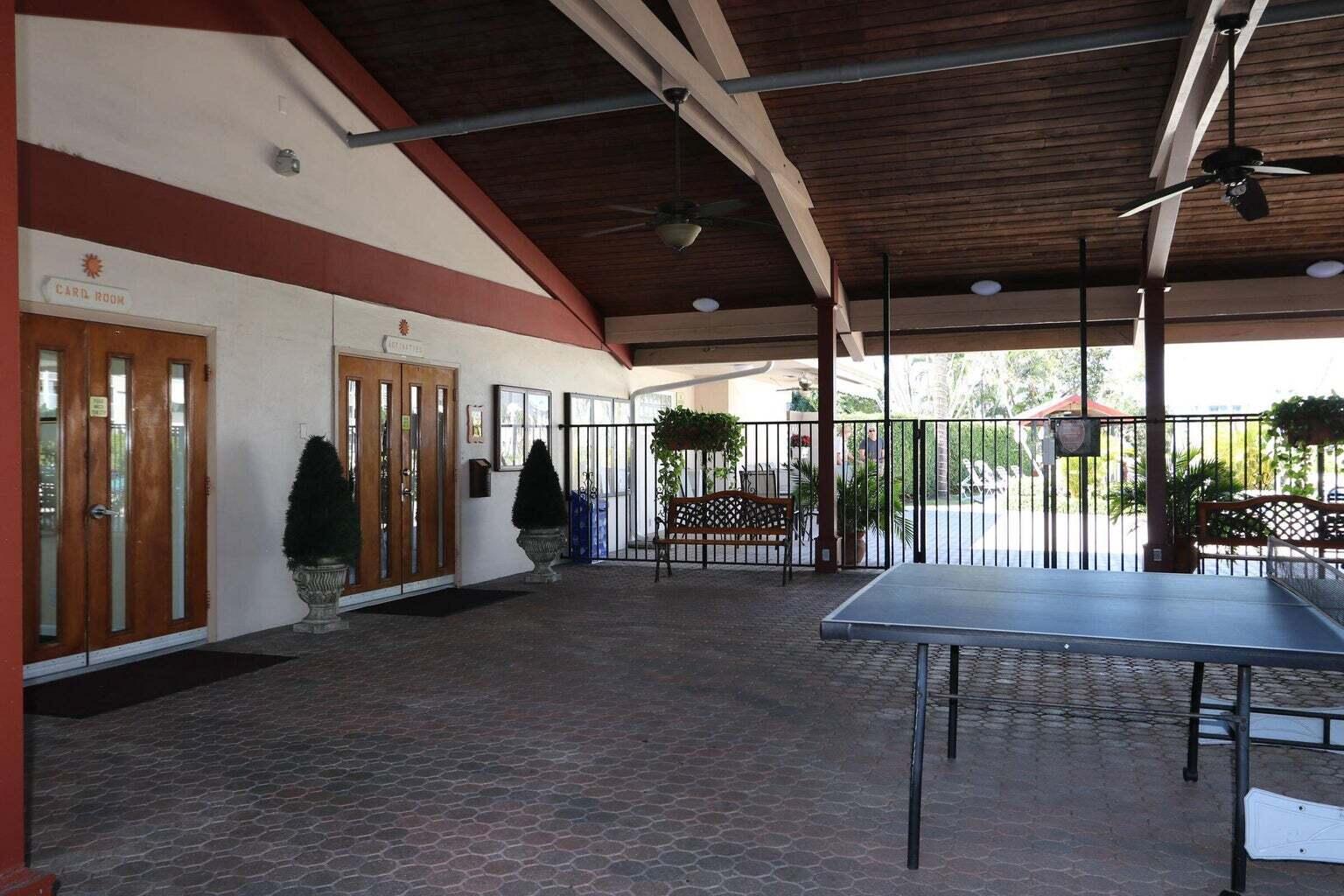 2855 S Garden #211, Lake Worth FL 33461