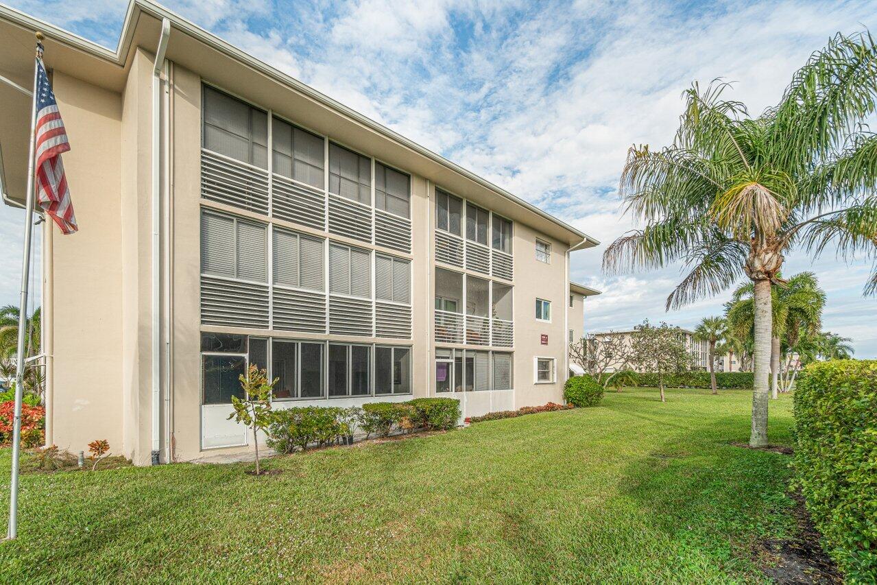2855 S Garden #211, Lake Worth FL 33461