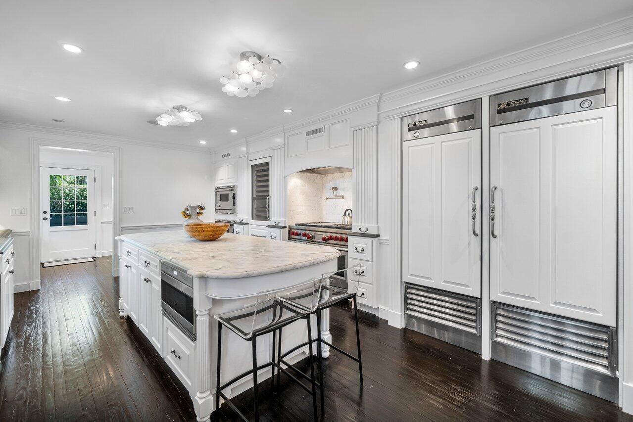 100 Regents Park, Palm Beach FL 33480
