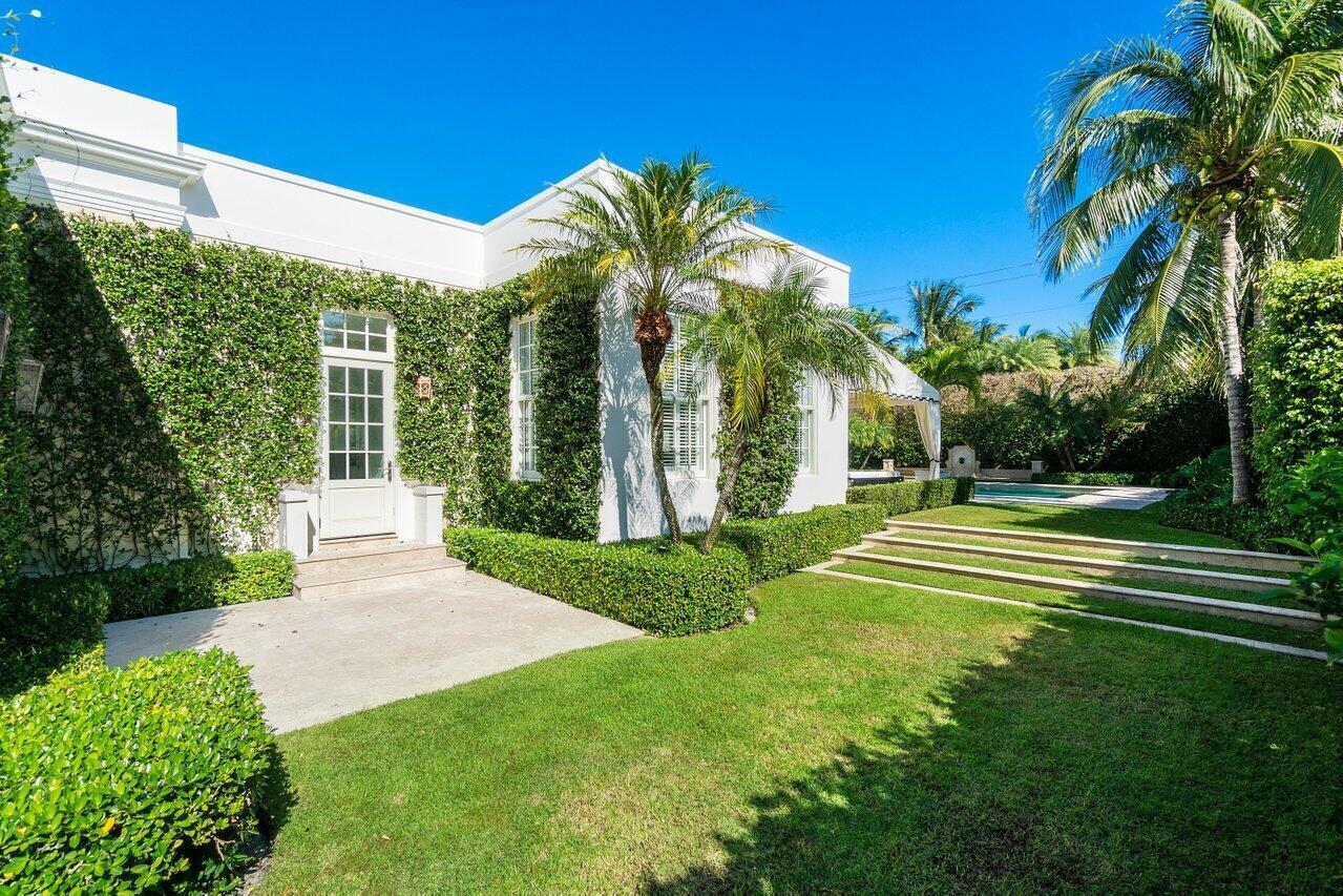 100 Regents Park, Palm Beach FL 33480