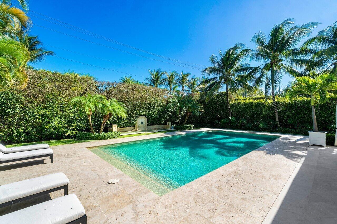 100 Regents Park, Palm Beach FL 33480